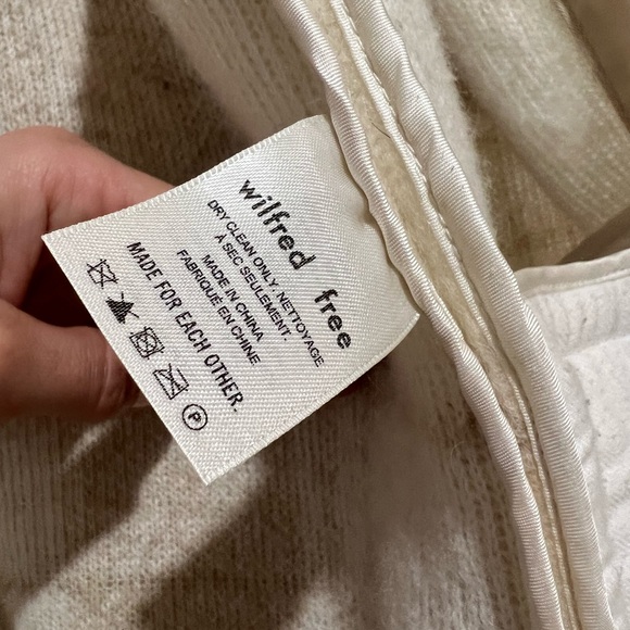 Aritzia Wilfred Free Ganna Shirt jacket - Picture 7 of 8